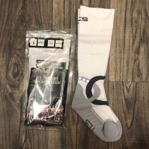 Medical-grade compression socks - sev sizes  *still packaged *